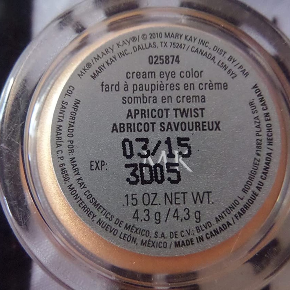 Mary Kay Apricot Twist Cream Eyeshadow, Full Size. - Picture 3 of 4